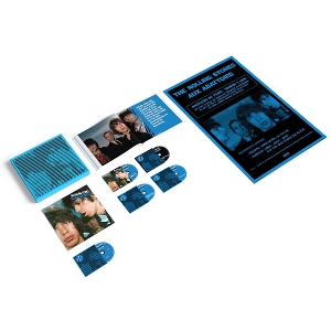 black-and-blue-2025-_ltd-4cdbluray-audio_-rolling-_0001.JPG