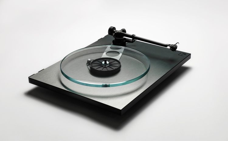 plattenspieler-rega-modell-planar-3-rs-schwarz_0008.jpg