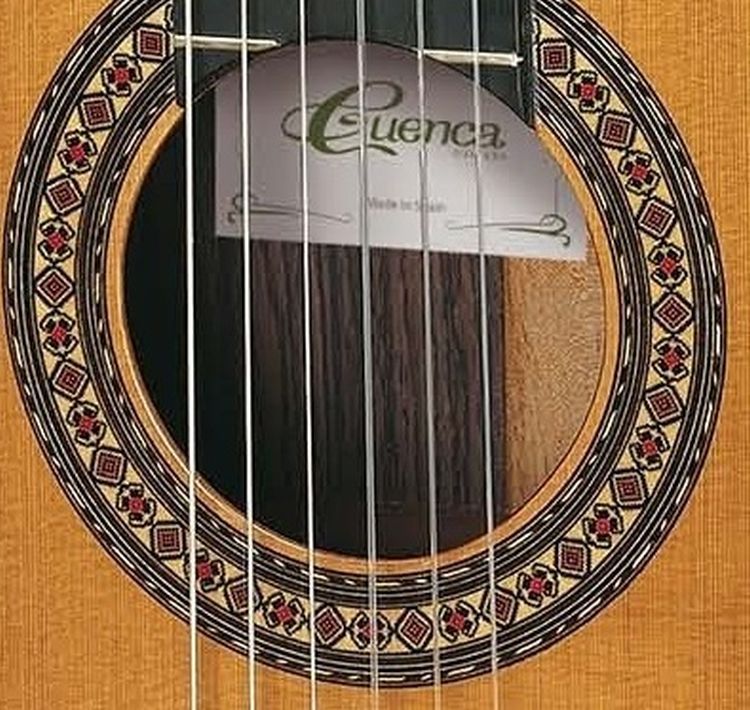 klassische-gitarre-cuenca-modell-50ra-fichte-massi_0002.jpg