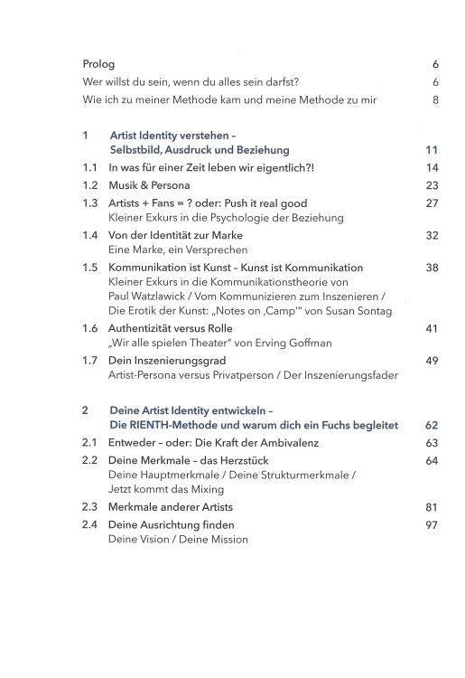 saskia-rienth-hinkelmann-artist-identity-buch-_br__0002.jpg
