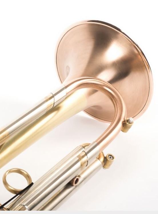 trumpet-in-bb-lotus-solo-lacquered-gold_0002.jpg