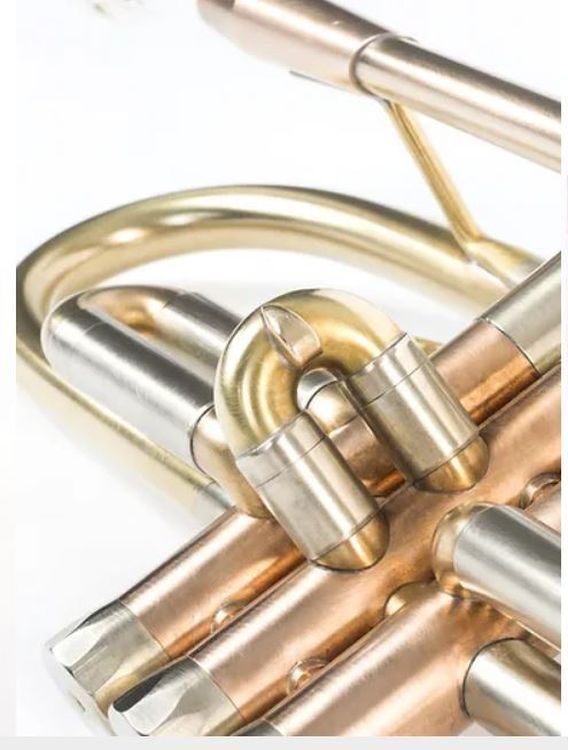trumpet-in-bb-lotus-solo-lacquered-gold_0003.jpg
